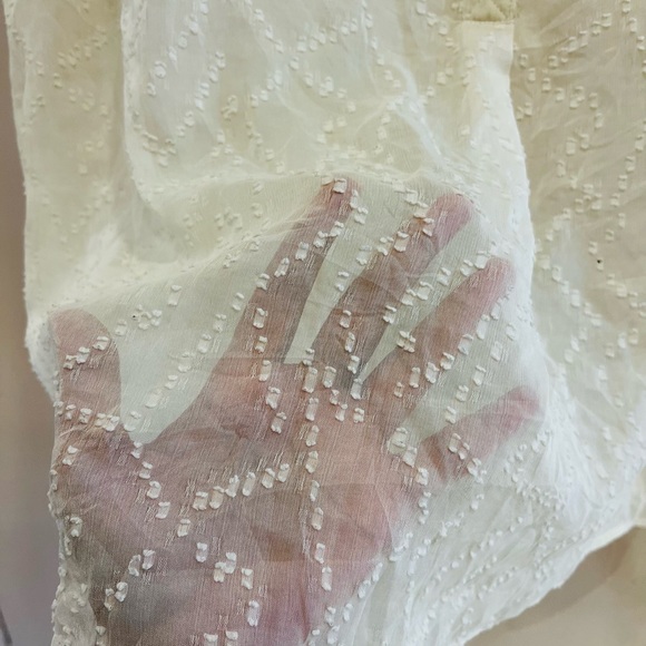 American eagle Off white georgette top - Picture 8 of 16